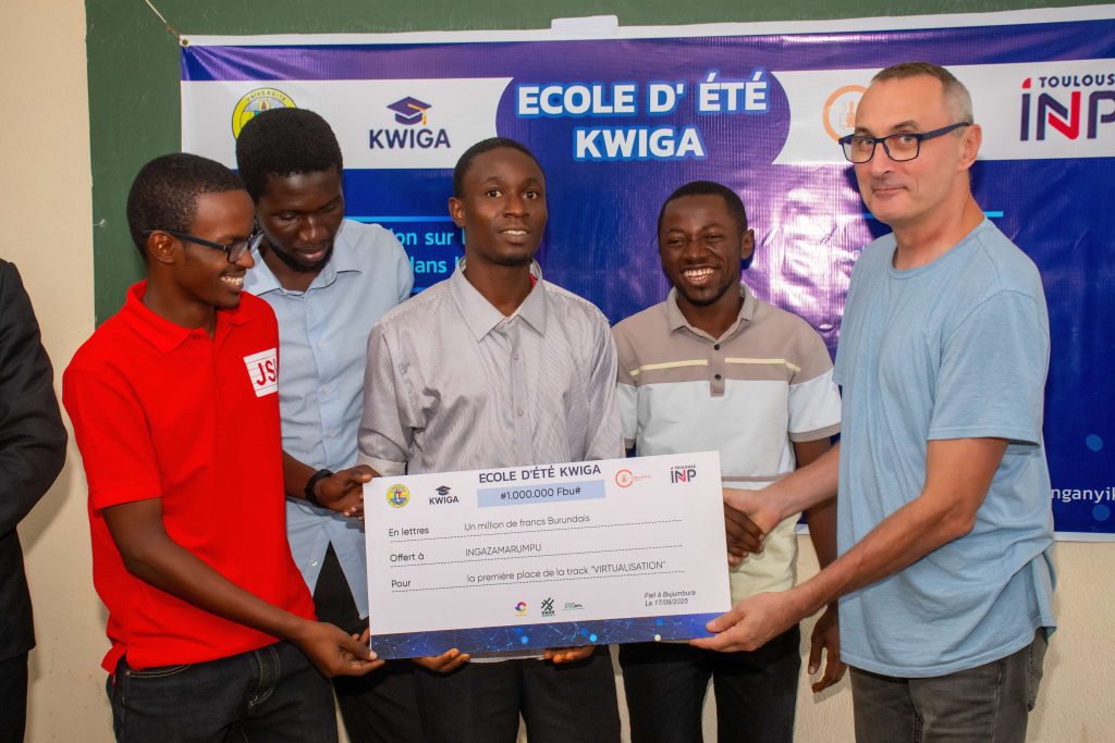 Equipe gagnante de la track "virtualisation"